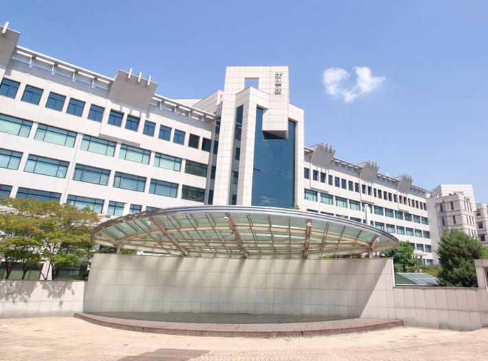 富川大学政府安排就业